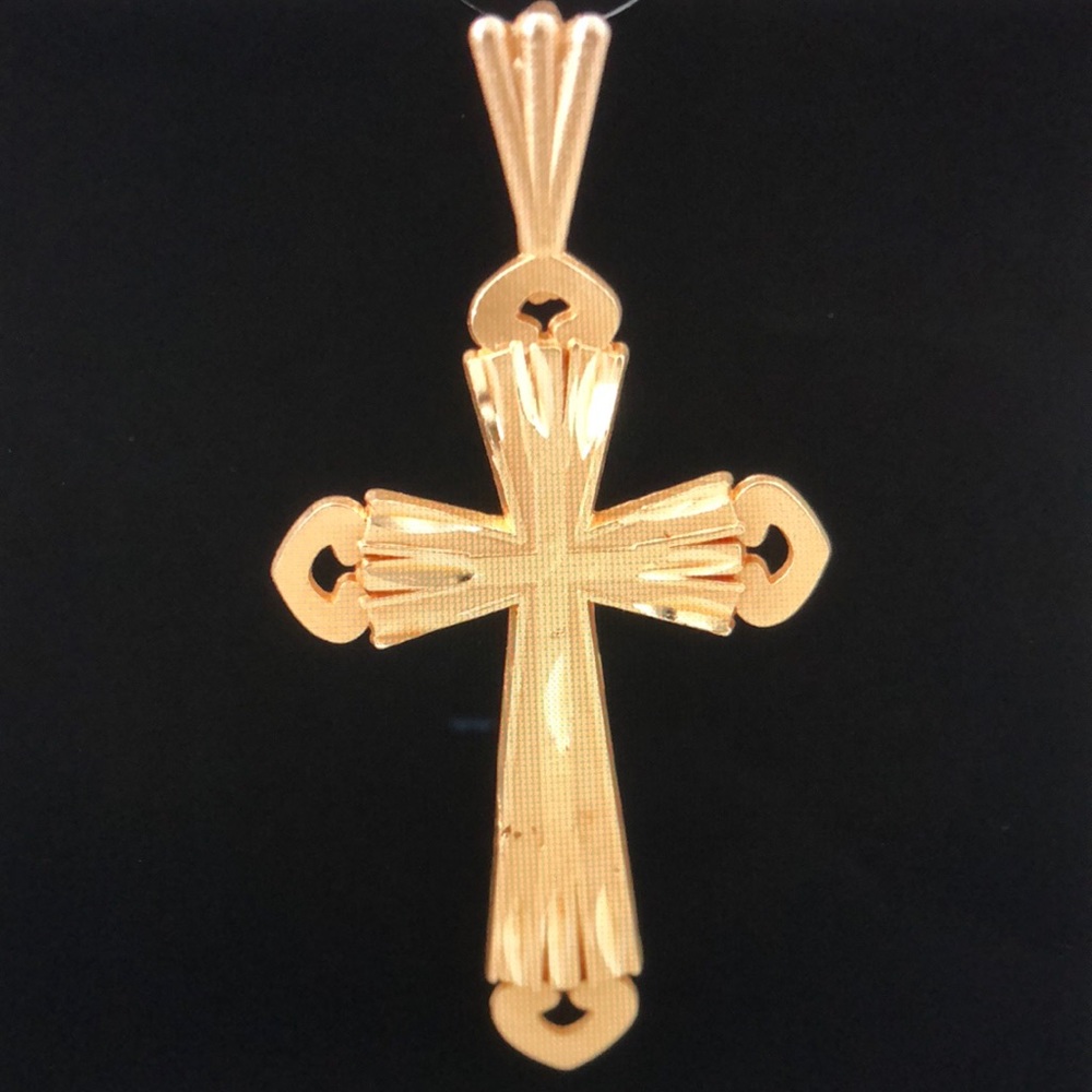 Elegant 14K Gold Cross Pendant